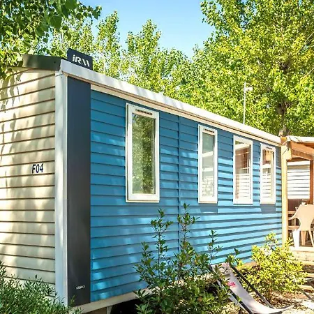 Ośrodek wypoczynkowy Camping Saint-Hilaire-De-Riez 4*