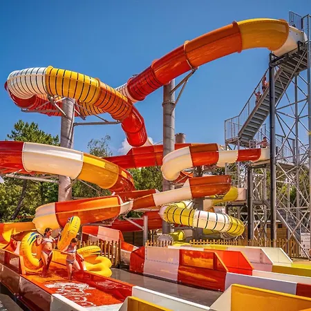 Camping Saint-Hilaire-De-Riez 리조트 4*